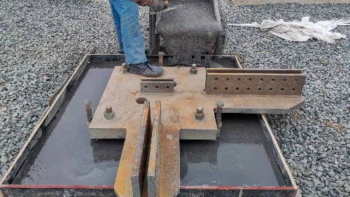 華能匯流河電廠熱電聯產項目，應用我公司HGM-1、HGM-3、HGM-4灌漿料，進行設備基礎二次灌漿